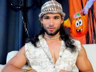 Summy Hattaway webcam model stream image