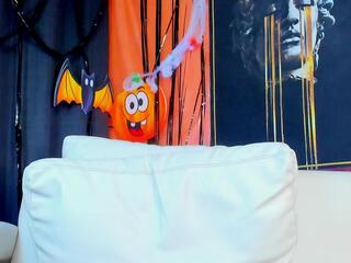 Summy Hattaway webcam model stream image