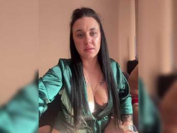 Tommi-Cherry webcam model stream image