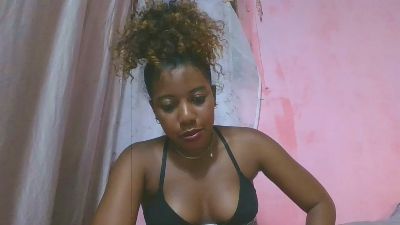 Lacoquinemary webcam model stream image