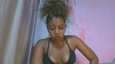 Lacoquinemary webcam model stream image