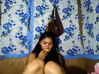 PinaySkinnyJust18 webcam model stream image