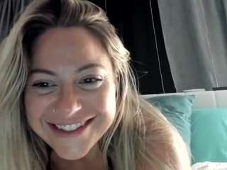 danispooner webcam model stream image