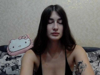 Moon-Liza webcam model stream image