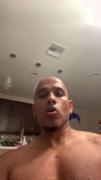 Beachmusclefit webcam model stream image