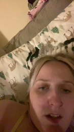 Kelkelly webcam model stream image