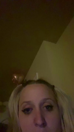 Kelkelly webcam model stream image