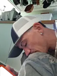 Twist_N_Tease webcam model stream image