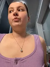 CandyShoopp webcam model stream image