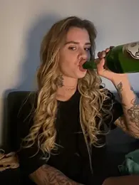 EmiliaCatalina webcam model stream image