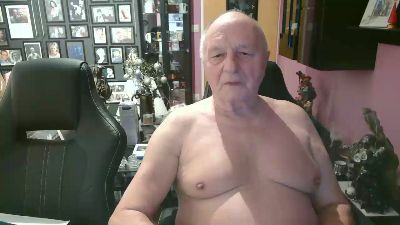 romwien webcam model stream image