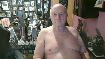 romwien webcam model stream image