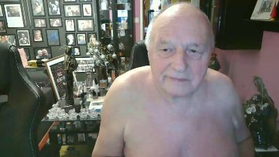 romwien webcam model stream image