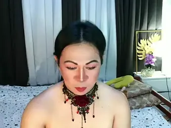 _Carmilla webcam stripchat model stream image