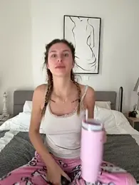 emma05 webcam model stream image