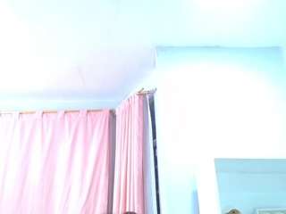 naahom1 webcam camsoda model stream image