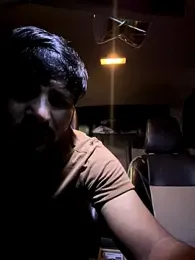 TippedSlowing webcam model stream image