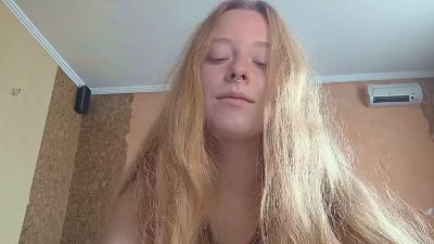 MickeyAnway webcam model stream image