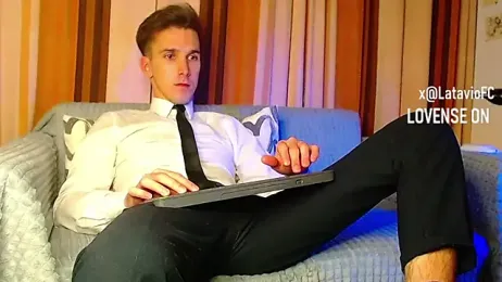 Midnighter_ webcam model stream image