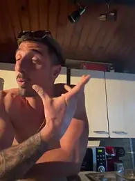 lafrizouye webcam model stream image