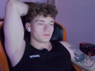 Dany Davis webcam flirt4free model stream image