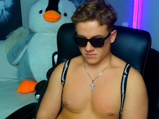 Zeke Carter webcam model stream image