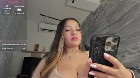 LunaBaker-1 webcam stripchat model stream image