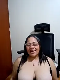 Angie_milf50 webcam model stream image