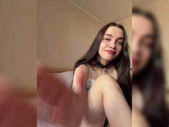 MimiLuv webcam model stream image