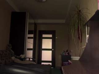 yadiraswarm webcam model stream image