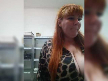 MiaLovely webcam model stream image