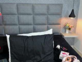 lunabellaa3 webcam model stream image