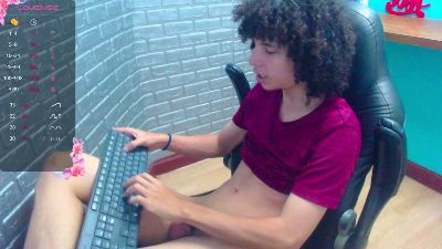 Mike_Miiller_ webcam model stream image