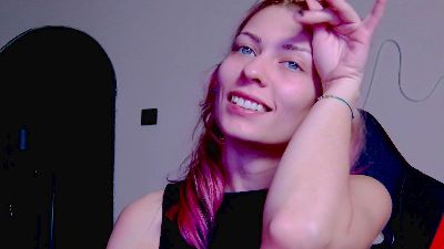 Karoline121 webcam model stream image