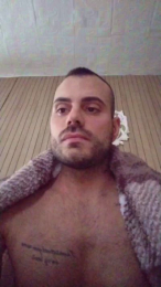 Viki84 webcam model stream image