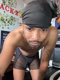 MasterPapian0 webcam model stream image