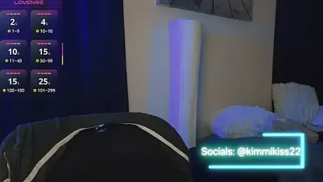 kimmiakiss22 webcam model stream image