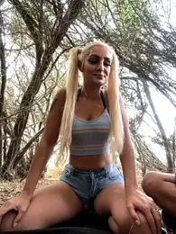 sexywomen35 webcam model stream image