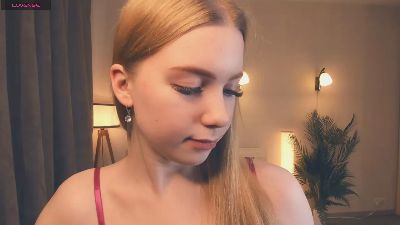 RowenaHazlett webcam model stream image