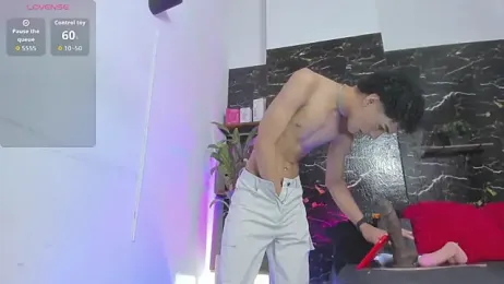 lyan_hots webcam stripchat model stream image