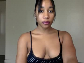 gyalxoxo webcam model stream image