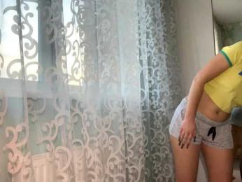 VivienaRoyze webcam model stream image