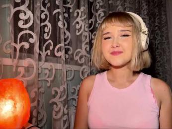 VivienaRoyze webcam model stream image