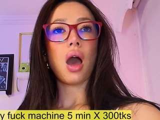 lily-evanss webcam model stream image