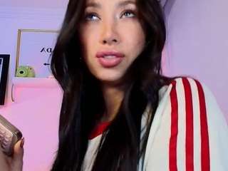 lily-evanss webcam model stream image