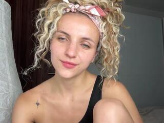 Harper Cohen webcam flirt4free model stream image