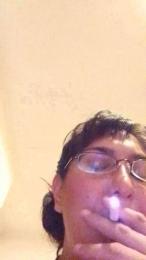 WineBee webcam model stream image