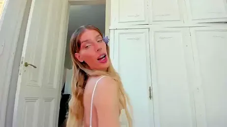 AliceSnowCatt webcam model stream image