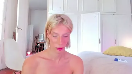 AliceSnowCatt webcam stripchat model stream image