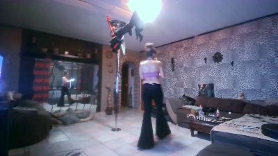 EINE_wi_KEINE webcam model stream image